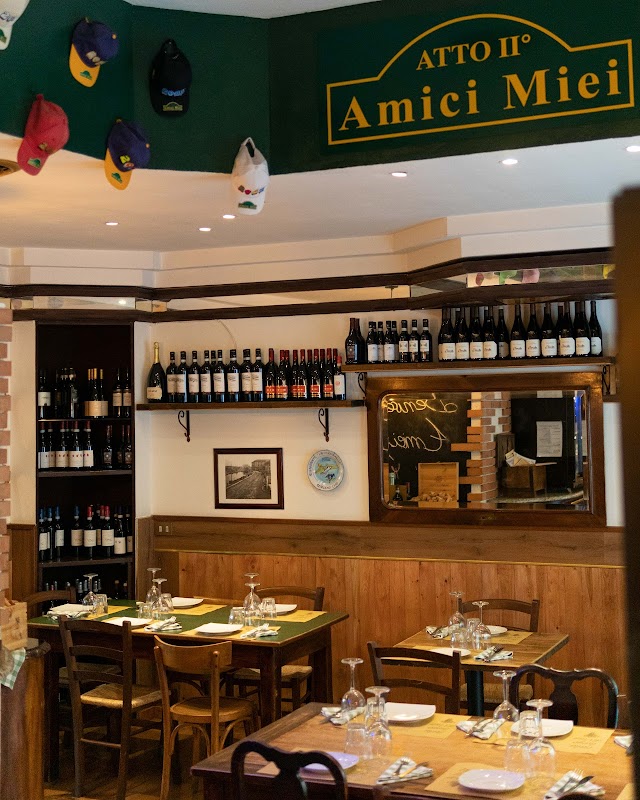 Trattoria Amici Miei - Atto II, Milano